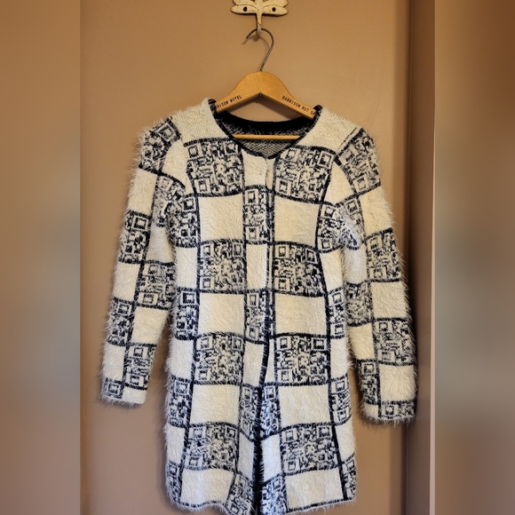 Trendology. Cardigan with QR code design. Navy/indigo & white. Ramie/cotton. S/M - Picture 2 of 5